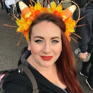 Meet your Posher, Roxanne